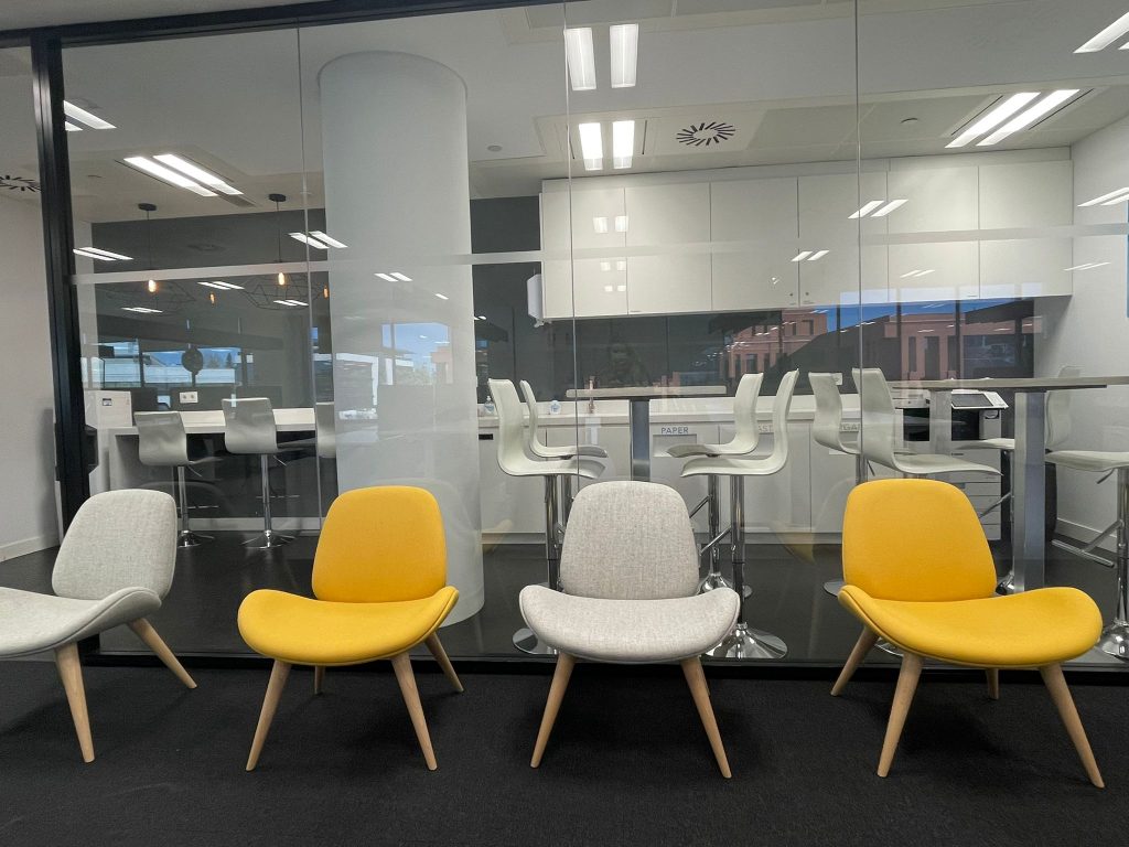 instalacion-mobiliario-oficinas9